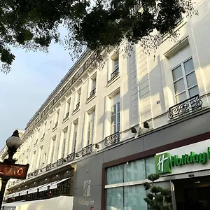 ホリデイ パリス オペラ グラン ブルヴァ パリ