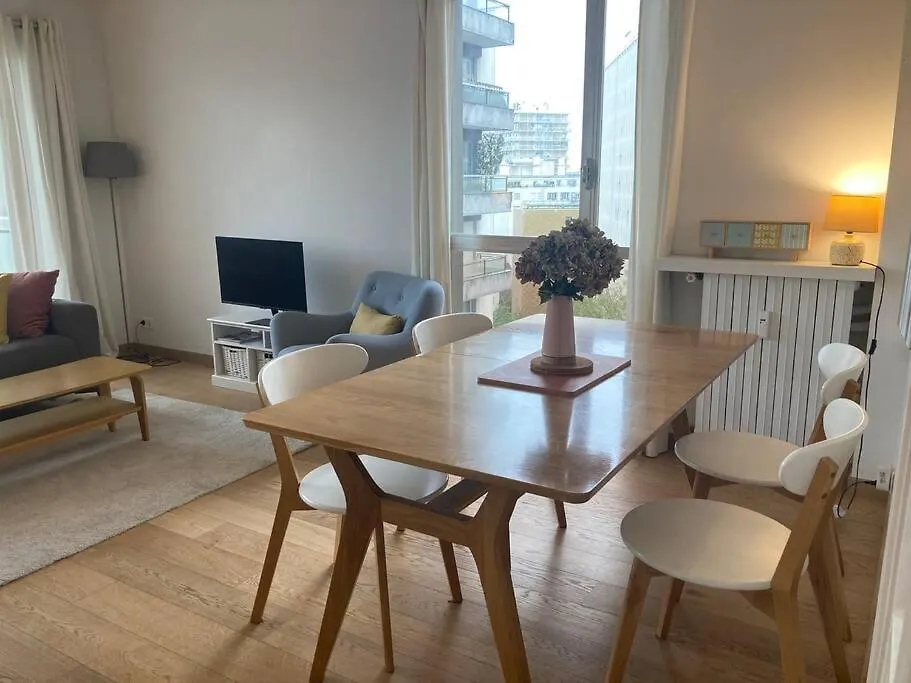 Appart. 100M², 4 Pieces, 2 Salle De Bains, Calme. Paris