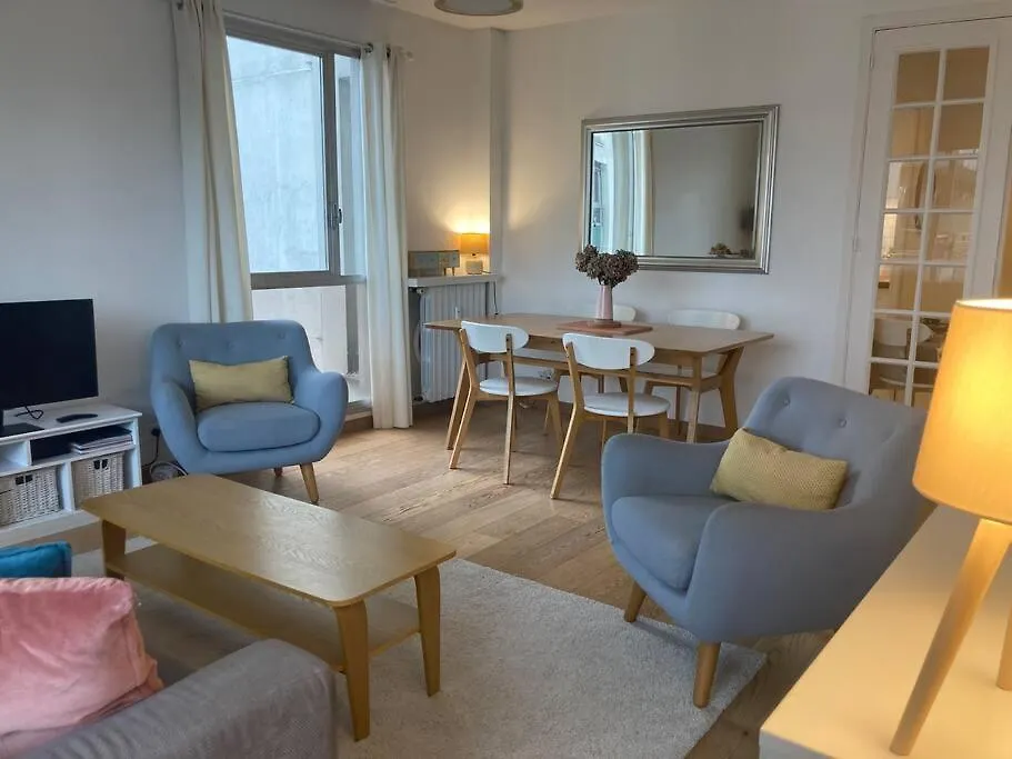 Appart. 100M², 4 Pieces, 2 Salle De Bains, Calme. Paris